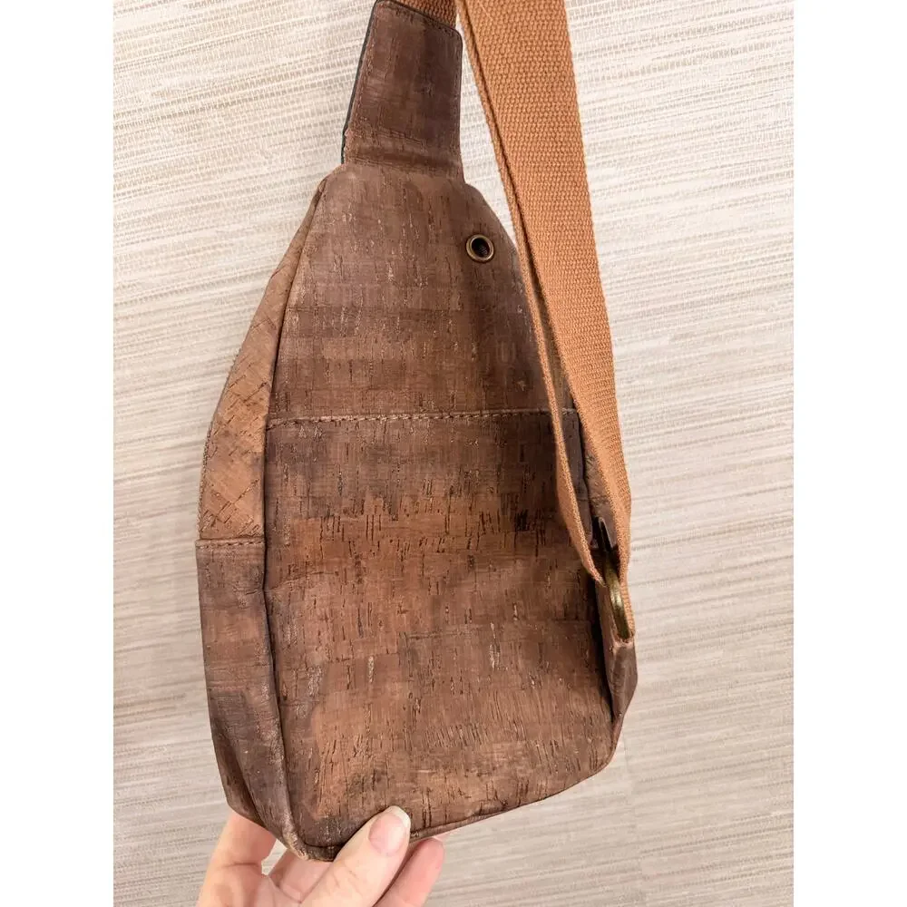 All-Day cork sling bag Corkadia